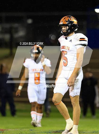 Thumbnail 2 in Grand Saline vs Quitman photogallery.
