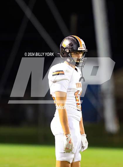 Thumbnail 2 in Grand Saline vs Quitman photogallery.
