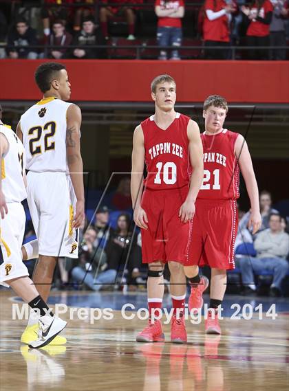 Thumbnail 3 in Tappan Zee vs Walter Panas (Section 1 Class A Semifinal) photogallery.