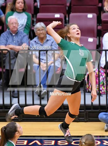 Thumbnail 1 in Johnson [Claudia Taylor] vs Reagan [Ronald] (Littleton Gym) photogallery.
