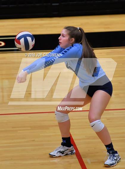 Thumbnail 3 in Johnson [Claudia Taylor] vs Reagan [Ronald] (Littleton Gym) photogallery.