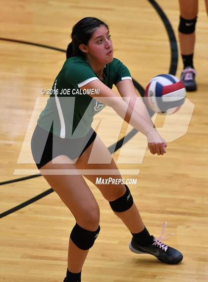 Thumbnail 3 in Johnson [Claudia Taylor] vs Reagan [Ronald] (Littleton Gym) photogallery.