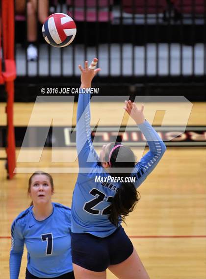 Thumbnail 2 in Johnson [Claudia Taylor] vs Reagan [Ronald] (Littleton Gym) photogallery.