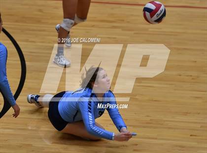 Thumbnail 1 in Johnson [Claudia Taylor] vs Reagan [Ronald] (Littleton Gym) photogallery.