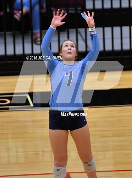 Thumbnail 1 in Johnson [Claudia Taylor] vs Reagan [Ronald] (Littleton Gym) photogallery.