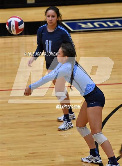 Thumbnail 1 in Johnson [Claudia Taylor] vs Reagan [Ronald] (Littleton Gym) photogallery.