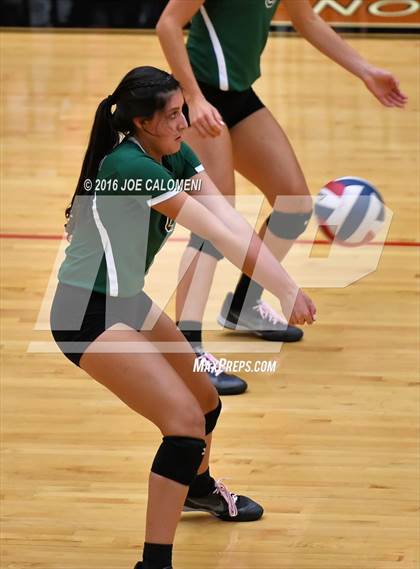 Thumbnail 2 in Johnson [Claudia Taylor] vs Reagan [Ronald] (Littleton Gym) photogallery.