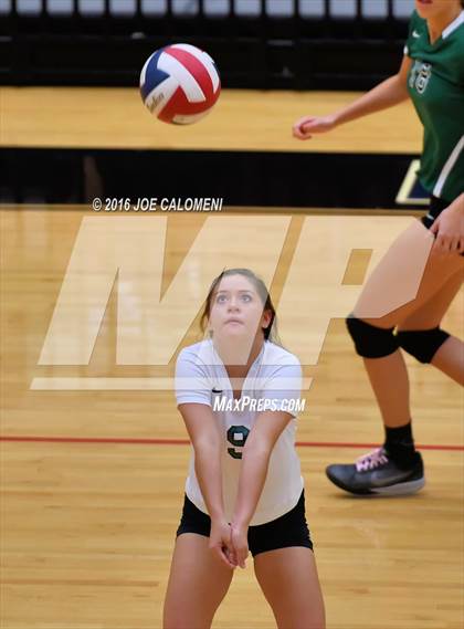 Thumbnail 1 in Johnson [Claudia Taylor] vs Reagan [Ronald] (Littleton Gym) photogallery.