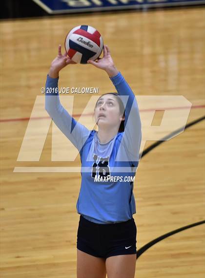 Thumbnail 3 in Johnson [Claudia Taylor] vs Reagan [Ronald] (Littleton Gym) photogallery.