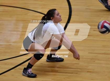 Thumbnail 3 in Johnson [Claudia Taylor] vs Reagan [Ronald] (Littleton Gym) photogallery.