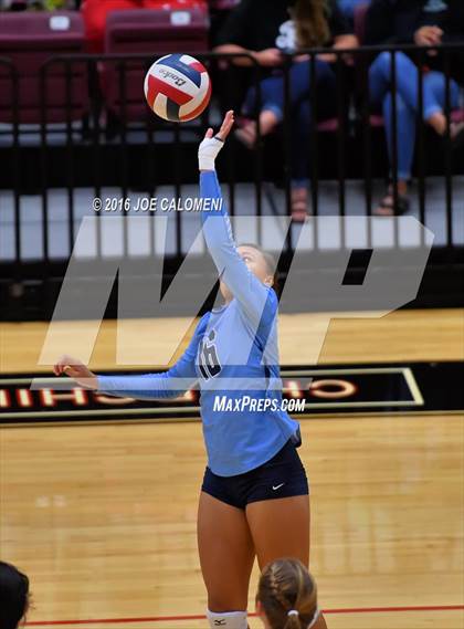 Thumbnail 1 in Johnson [Claudia Taylor] vs Reagan [Ronald] (Littleton Gym) photogallery.