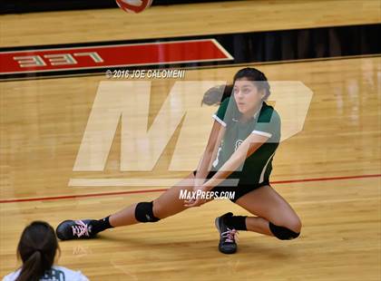 Thumbnail 3 in Johnson [Claudia Taylor] vs Reagan [Ronald] (Littleton Gym) photogallery.