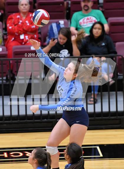 Thumbnail 1 in Johnson [Claudia Taylor] vs Reagan [Ronald] (Littleton Gym) photogallery.