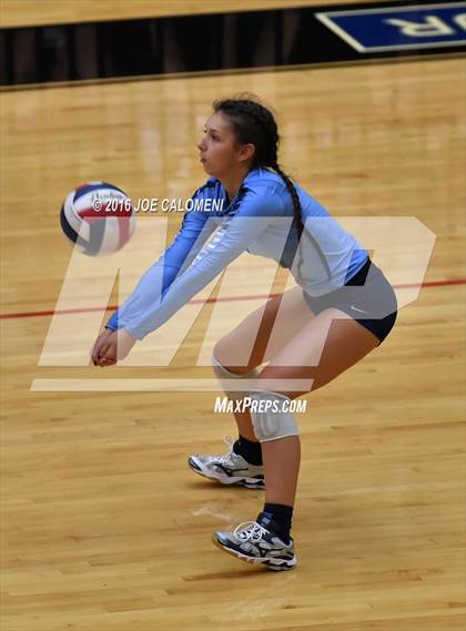 Thumbnail 3 in Johnson [Claudia Taylor] vs Reagan [Ronald] (Littleton Gym) photogallery.