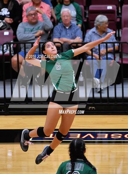 Thumbnail 1 in Johnson [Claudia Taylor] vs Reagan [Ronald] (Littleton Gym) photogallery.