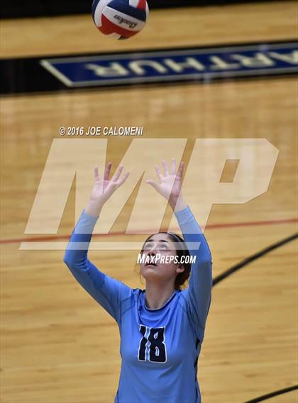 Thumbnail 2 in Johnson [Claudia Taylor] vs Reagan [Ronald] (Littleton Gym) photogallery.