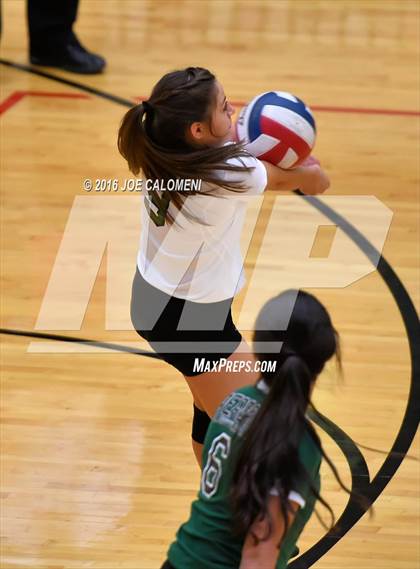 Thumbnail 1 in Johnson [Claudia Taylor] vs Reagan [Ronald] (Littleton Gym) photogallery.