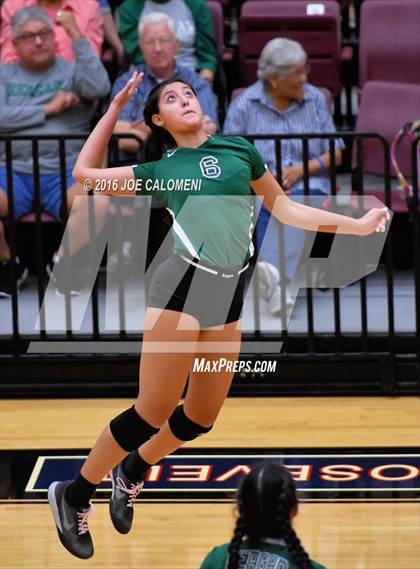Thumbnail 2 in Johnson [Claudia Taylor] vs Reagan [Ronald] (Littleton Gym) photogallery.