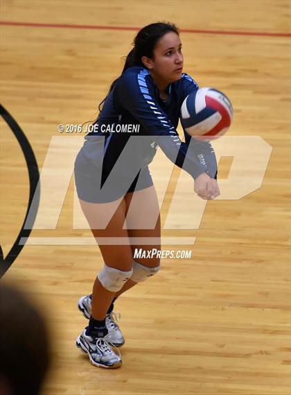 Thumbnail 1 in Johnson [Claudia Taylor] vs Reagan [Ronald] (Littleton Gym) photogallery.
