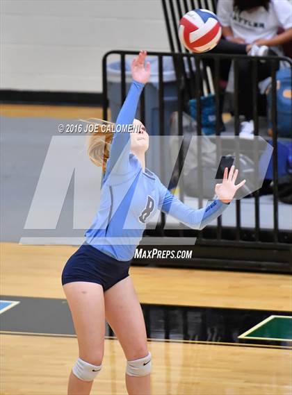 Thumbnail 2 in Johnson [Claudia Taylor] vs Reagan [Ronald] (Littleton Gym) photogallery.