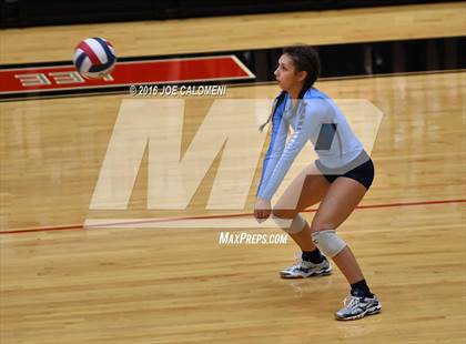 Thumbnail 1 in Johnson [Claudia Taylor] vs Reagan [Ronald] (Littleton Gym) photogallery.