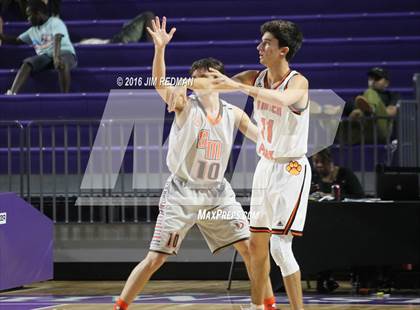 Thumbnail 2 in Winter Park vs. South Miami (City of Palms Classic) photogallery.