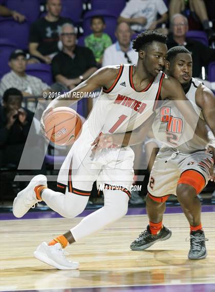 Thumbnail 3 in Winter Park vs. South Miami (City of Palms Classic) photogallery.