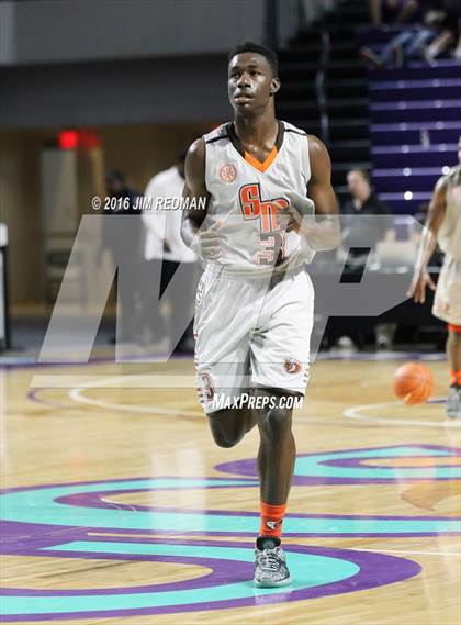 Thumbnail 2 in Winter Park vs. South Miami (City of Palms Classic) photogallery.