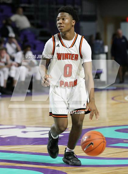 Thumbnail 2 in Winter Park vs. South Miami (City of Palms Classic) photogallery.