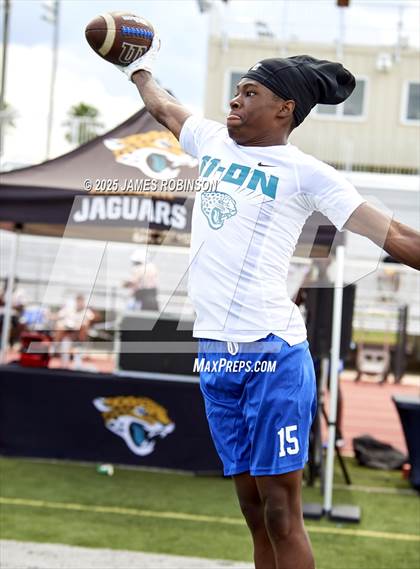 Thumbnail 2 in Bradford vs First Coast (Jaguars Prep Nike 11-On 7v7) photogallery.
