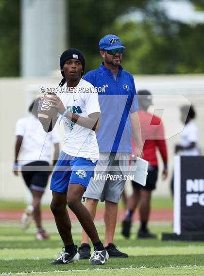 Thumbnail 2 in Bradford vs First Coast (Jaguars Prep Nike 11-On 7v7) photogallery.
