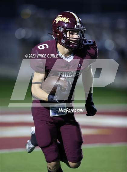 Thumbnail 3 in Vandegrift @ Dripping Springs photogallery.
