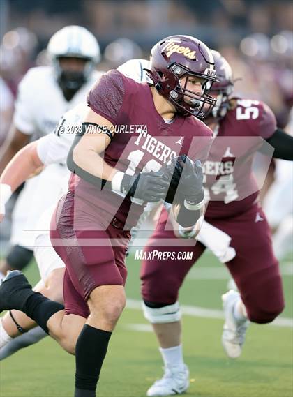 Thumbnail 3 in Vandegrift @ Dripping Springs photogallery.
