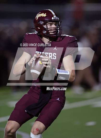 Thumbnail 1 in Vandegrift @ Dripping Springs photogallery.