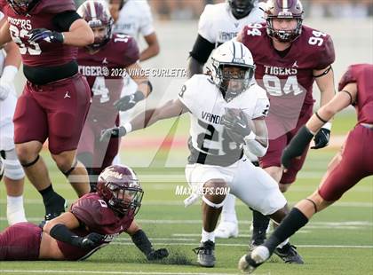 Thumbnail 2 in Vandegrift @ Dripping Springs photogallery.