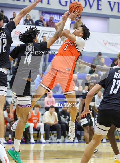 Thumbnail 1 in Orangeville Prep (Canada) vs. Wasatch Academy (5 for the Fight National Hoopfest) photogallery.