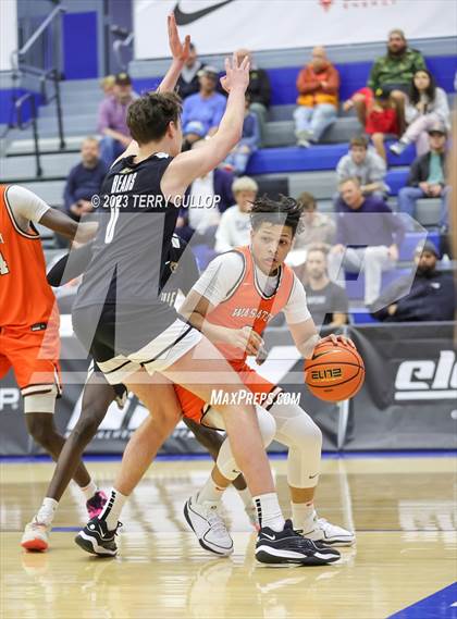 Thumbnail 2 in Orangeville Prep (Canada) vs. Wasatch Academy (5 for the Fight National Hoopfest) photogallery.