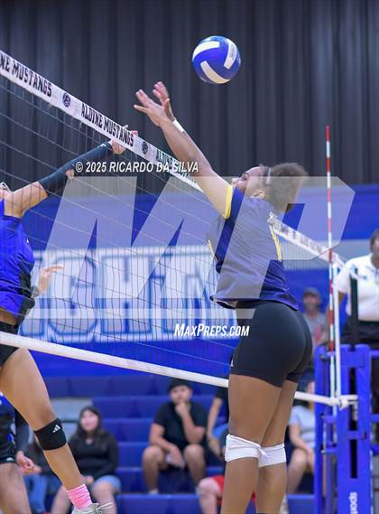 Thumbnail 2 in Nimitz @ Aldine photogallery.