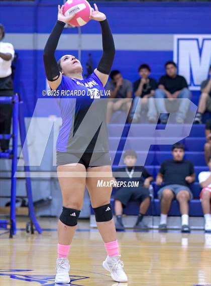 Thumbnail 1 in Nimitz @ Aldine photogallery.