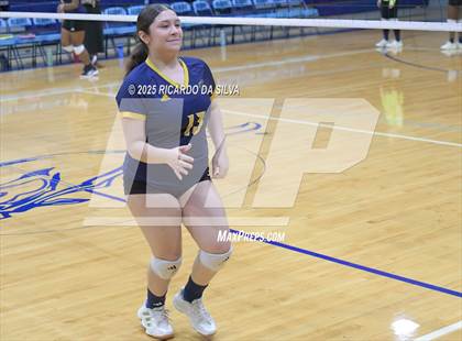 Thumbnail 3 in Nimitz @ Aldine photogallery.