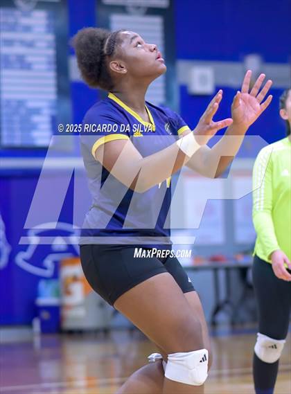 Thumbnail 3 in Nimitz @ Aldine photogallery.