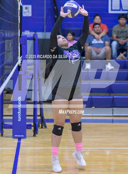 Thumbnail 2 in Nimitz @ Aldine photogallery.