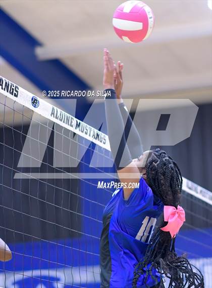 Thumbnail 2 in Nimitz @ Aldine photogallery.