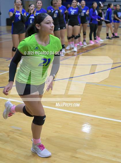 Thumbnail 3 in Nimitz @ Aldine photogallery.