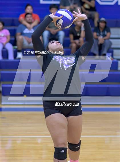 Thumbnail 3 in Nimitz @ Aldine photogallery.