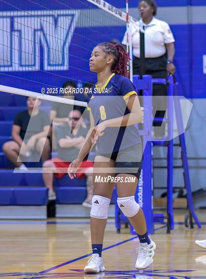 Thumbnail 2 in Nimitz @ Aldine photogallery.