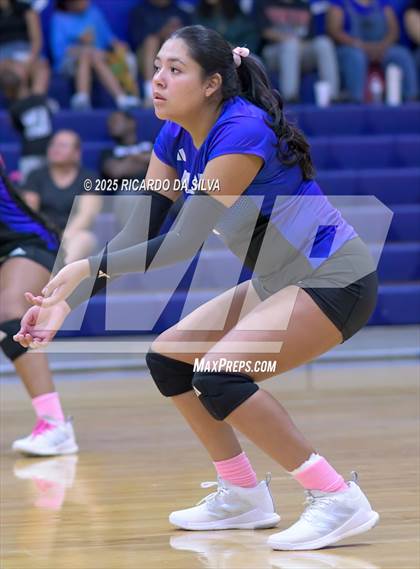 Thumbnail 2 in Nimitz @ Aldine photogallery.