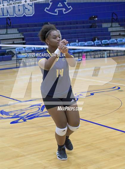 Thumbnail 1 in Nimitz @ Aldine photogallery.