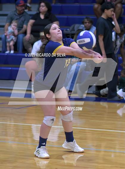 Thumbnail 3 in Nimitz @ Aldine photogallery.