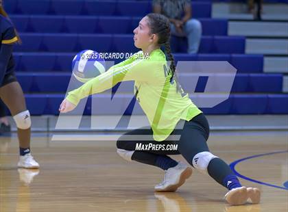 Thumbnail 3 in Nimitz @ Aldine photogallery.